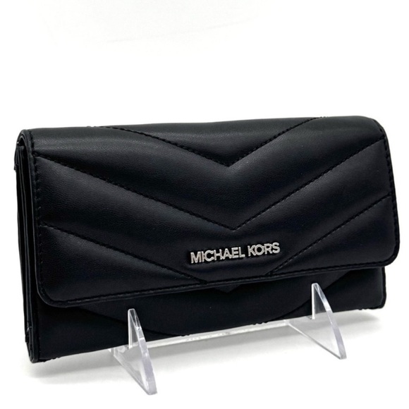 Michael Kors Large Quilted Trifold Wallet Black/Silver - Picture 1 of 7